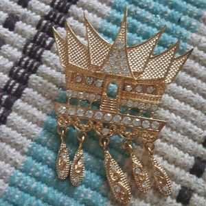 large traditional Indonesian brooch